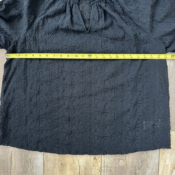 Old Navy Womens Black Floral Embroidery Blouse L Black Sheer Boho Flowy Cruise - Picture 13 of 13